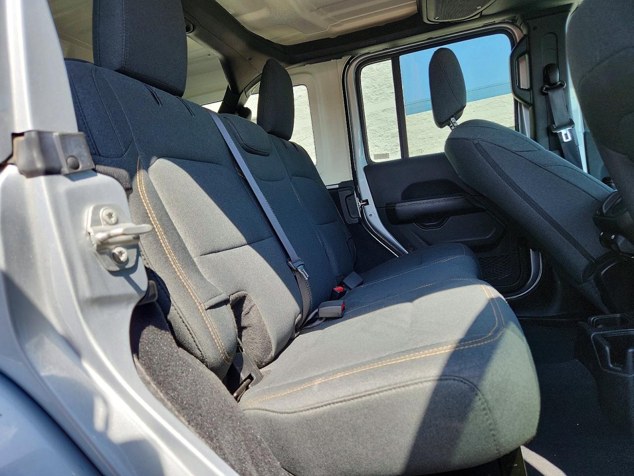 Jeep Wrangler Sahara
