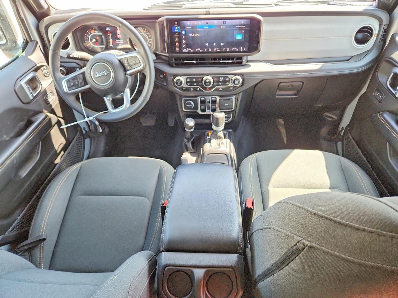 Jeep Wrangler Sahara