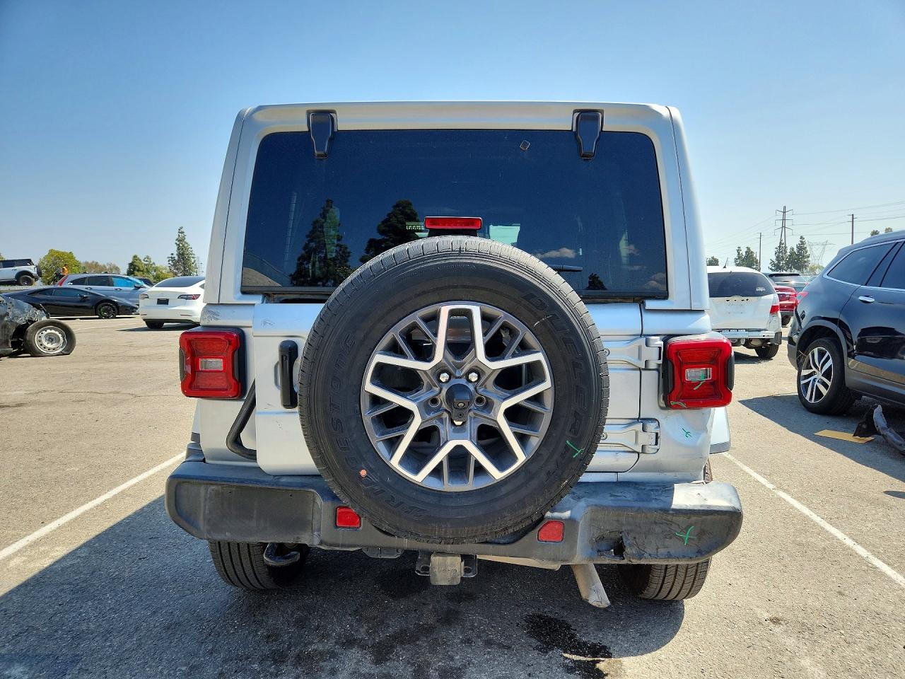 Jeep Wrangler Sahara