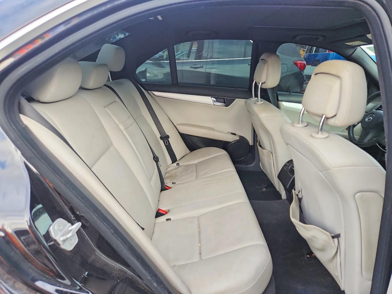 Mercedes-Benz C-Class 300