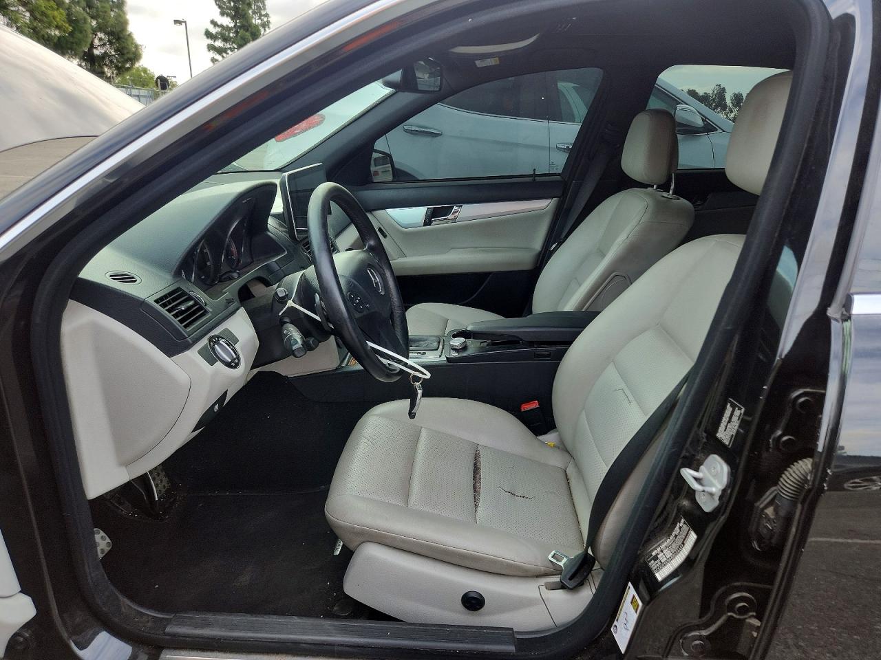 Mercedes-Benz C-Class 300