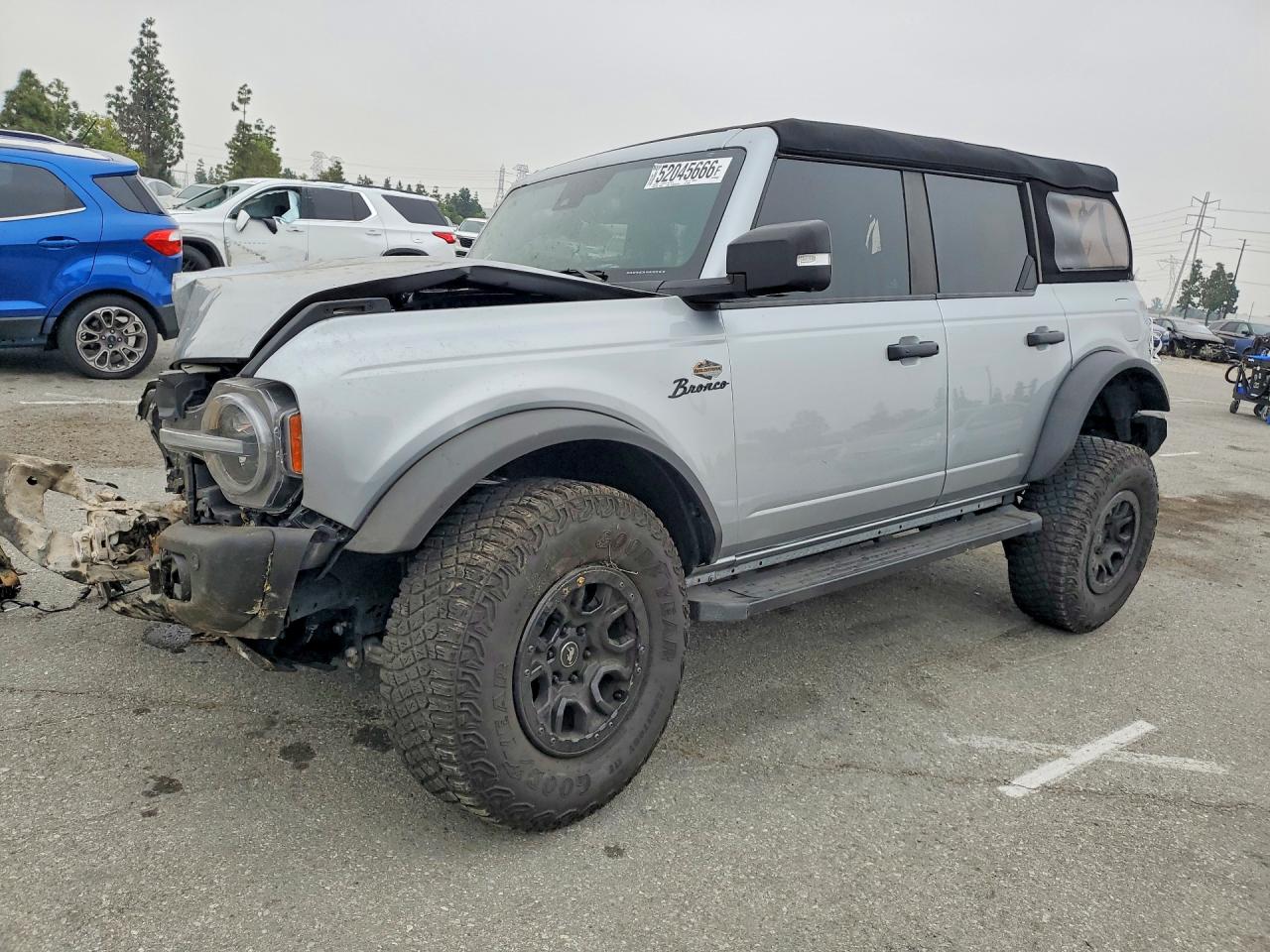 Salvage Ford Bronco Image