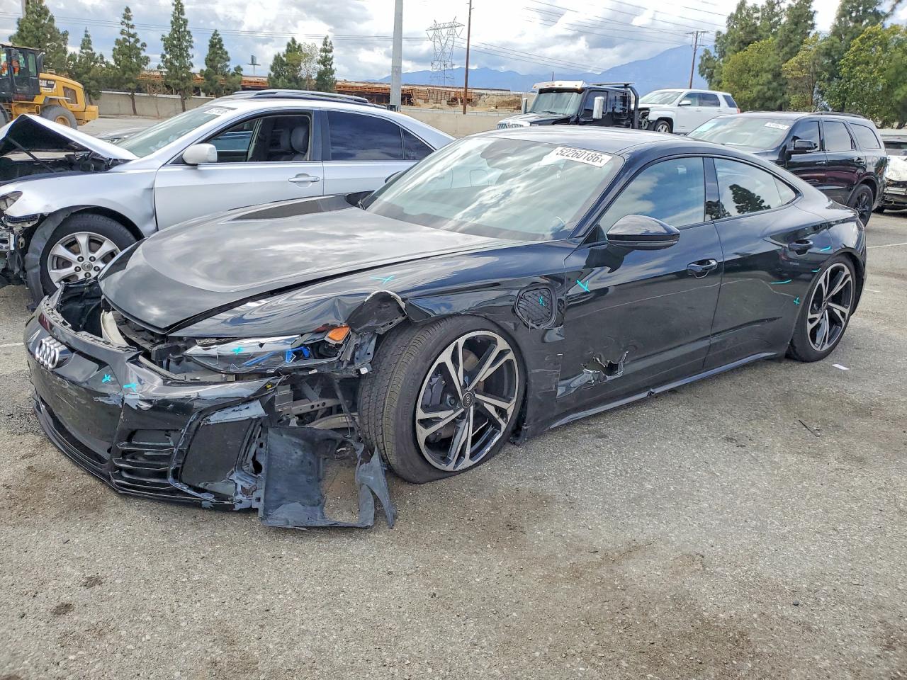 Salvage Audi e-tron Image
