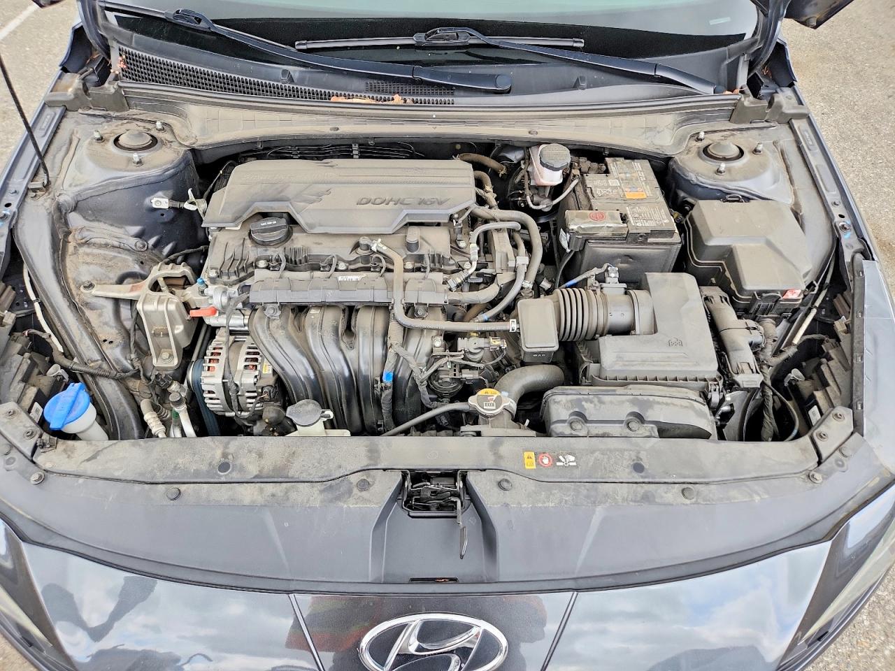 Hyundai ELANTRA Sel