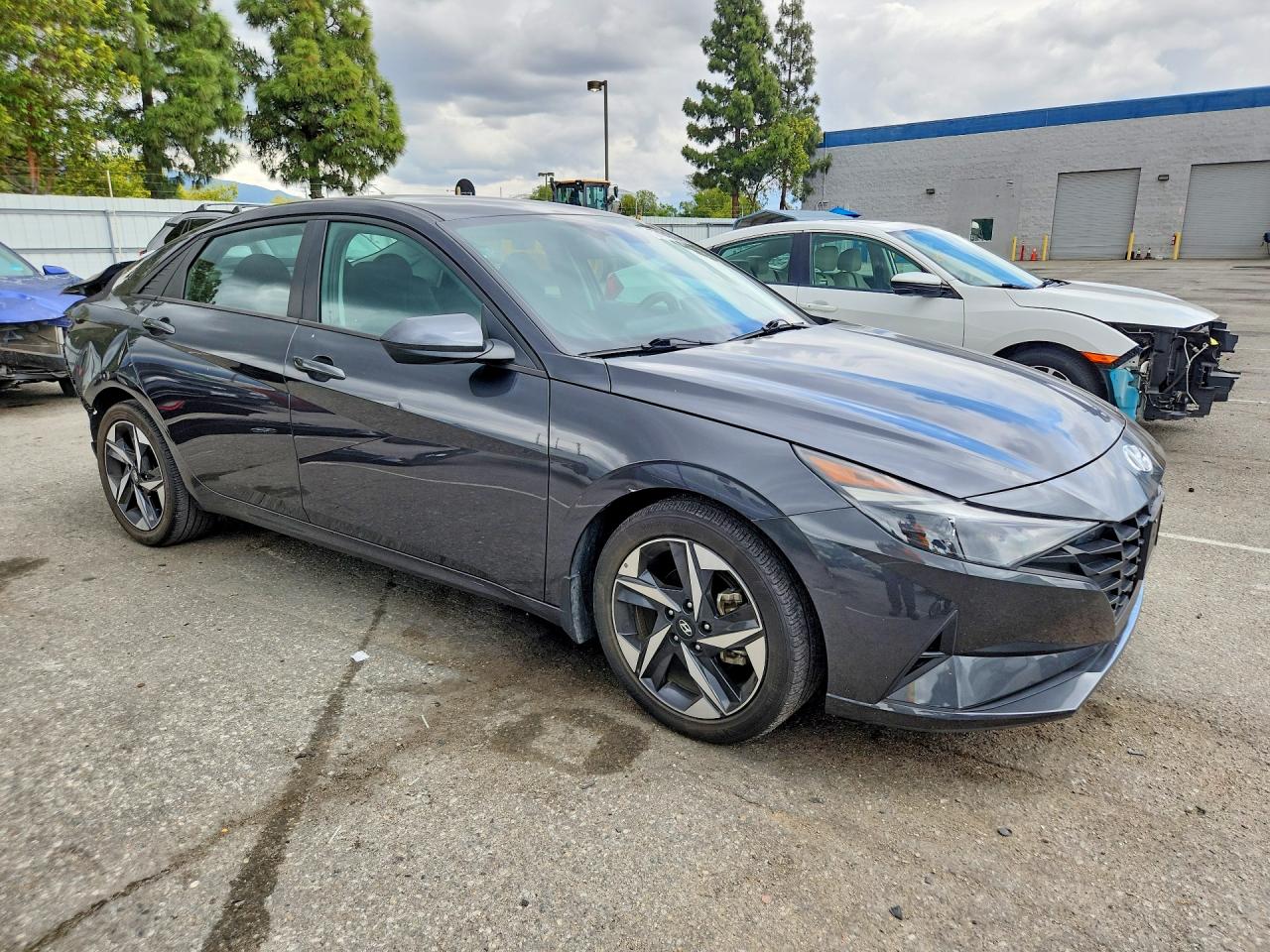 Hyundai ELANTRA Sel