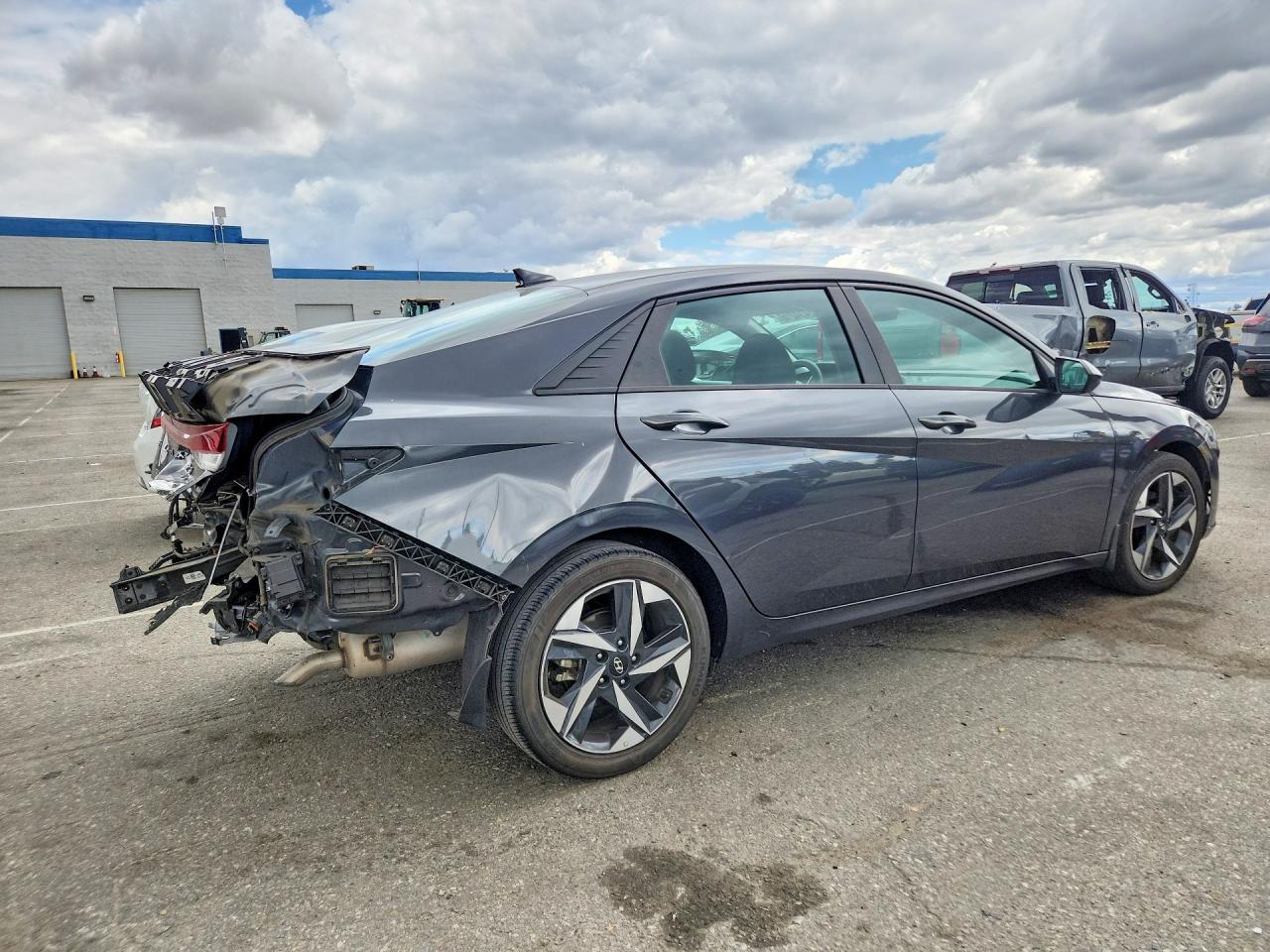 Hyundai ELANTRA Sel
