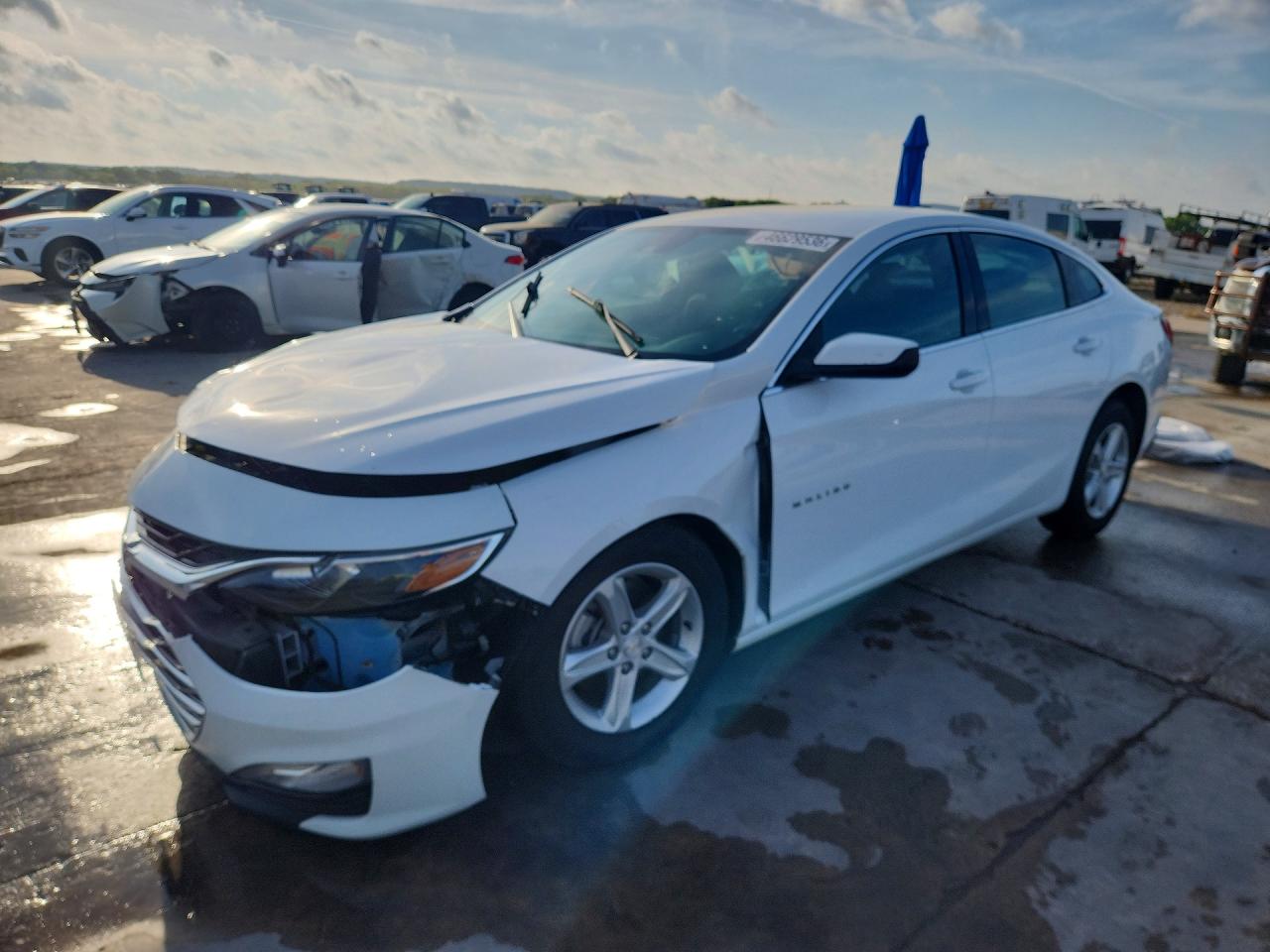 Salvage Chevrolet Malibu Image
