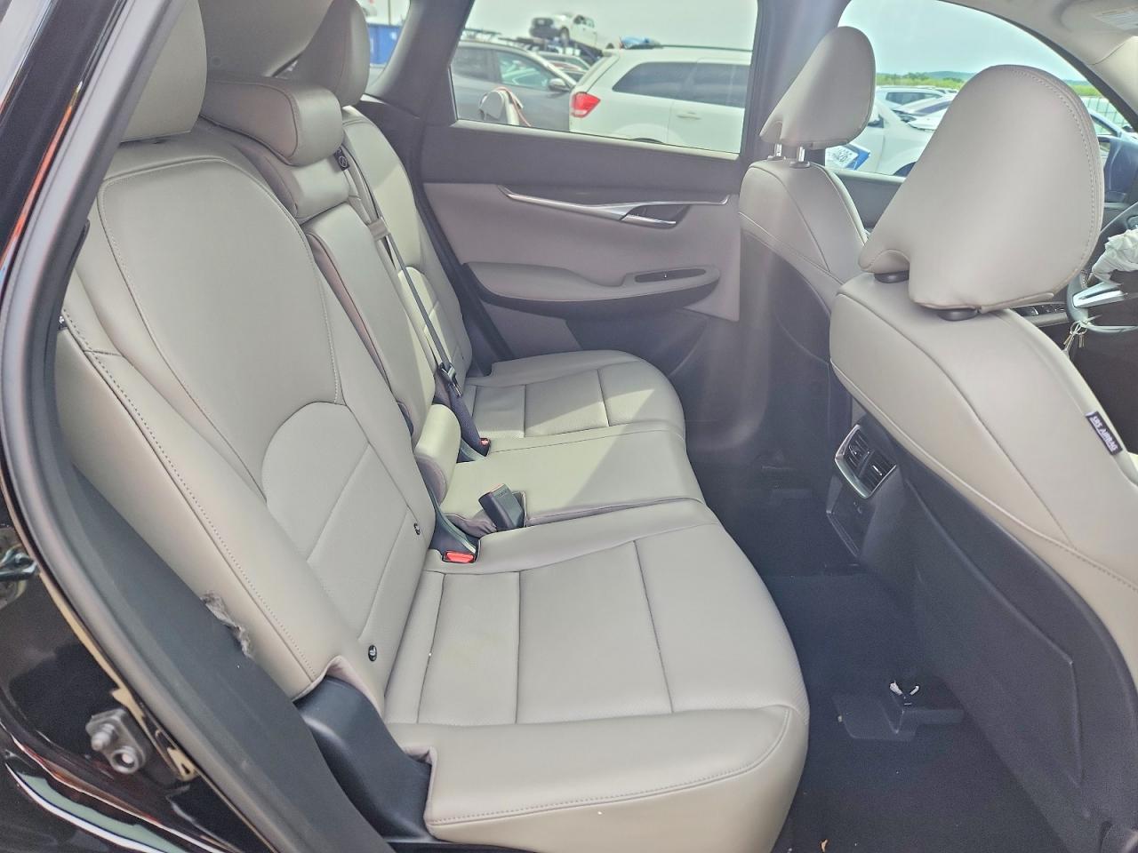 INFINITI Qx Luxe