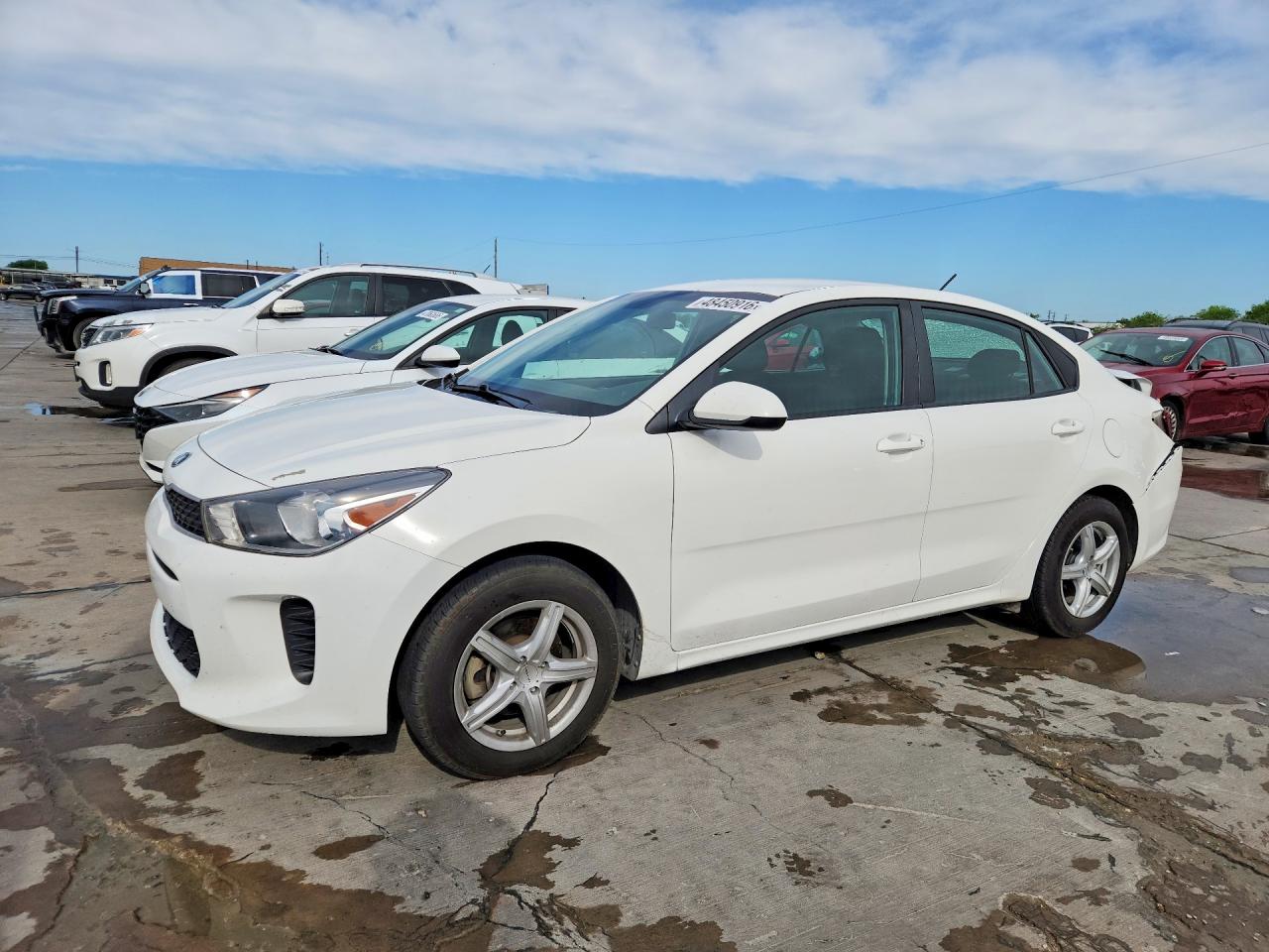 Salvage Kia Rio Image