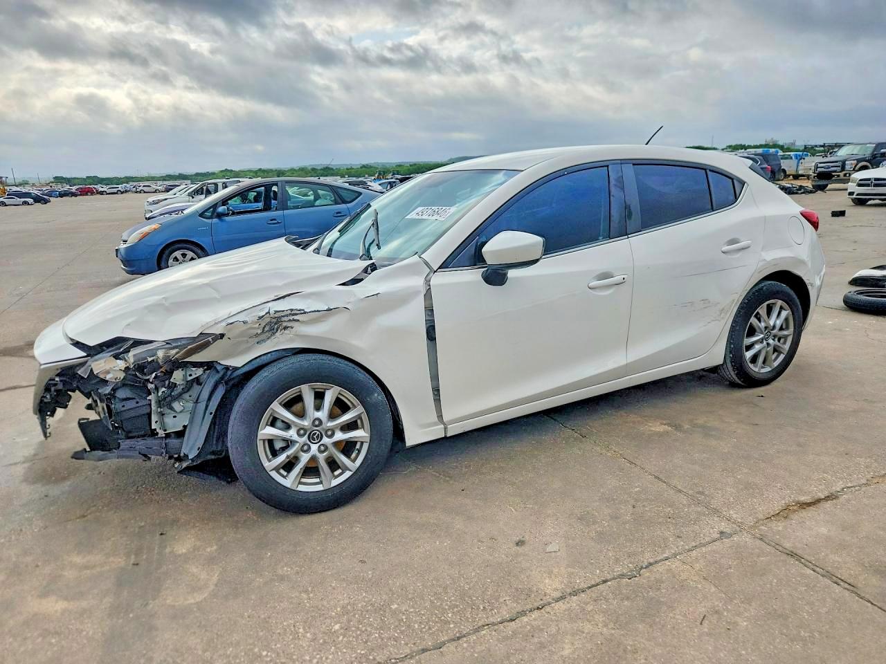 Salvage Mazda 3 Image