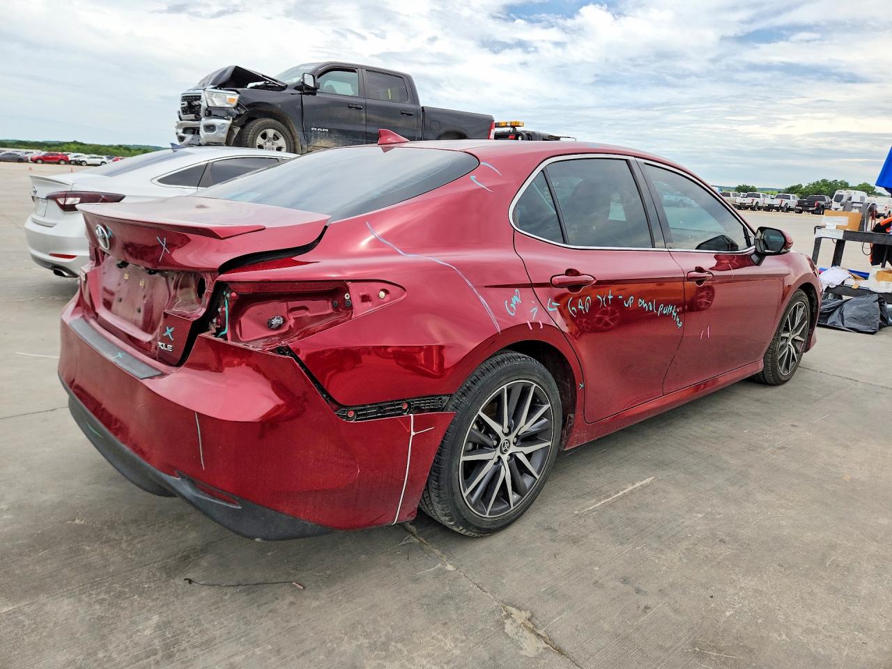 Toyota Camry Xle