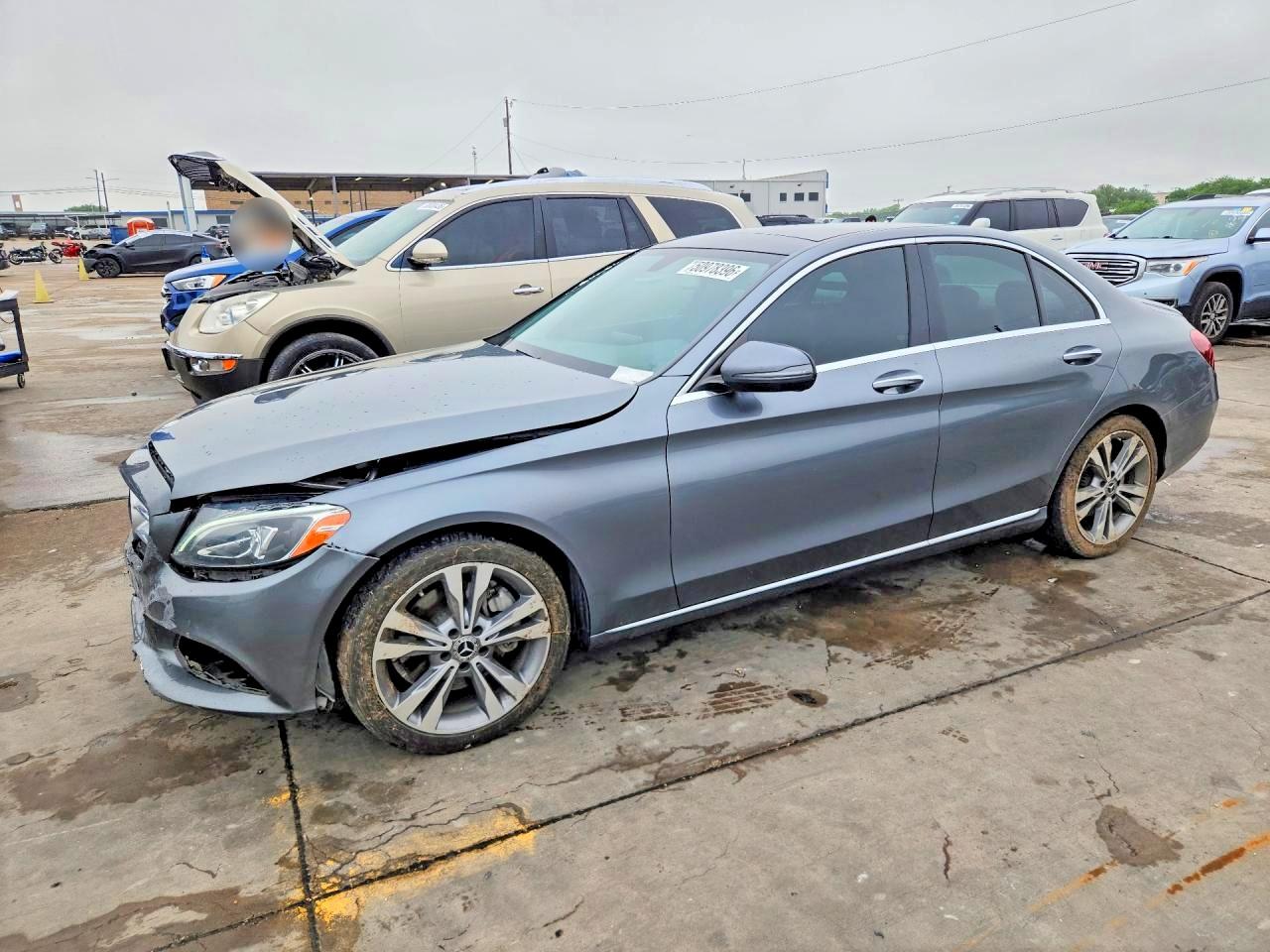 Salvage Mercedes-Benz C-Class Image