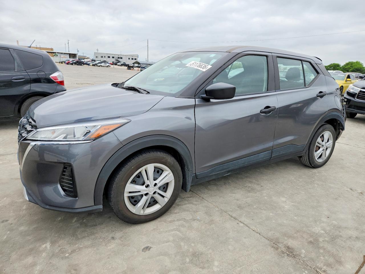 Salvage Nissan Kicks Image