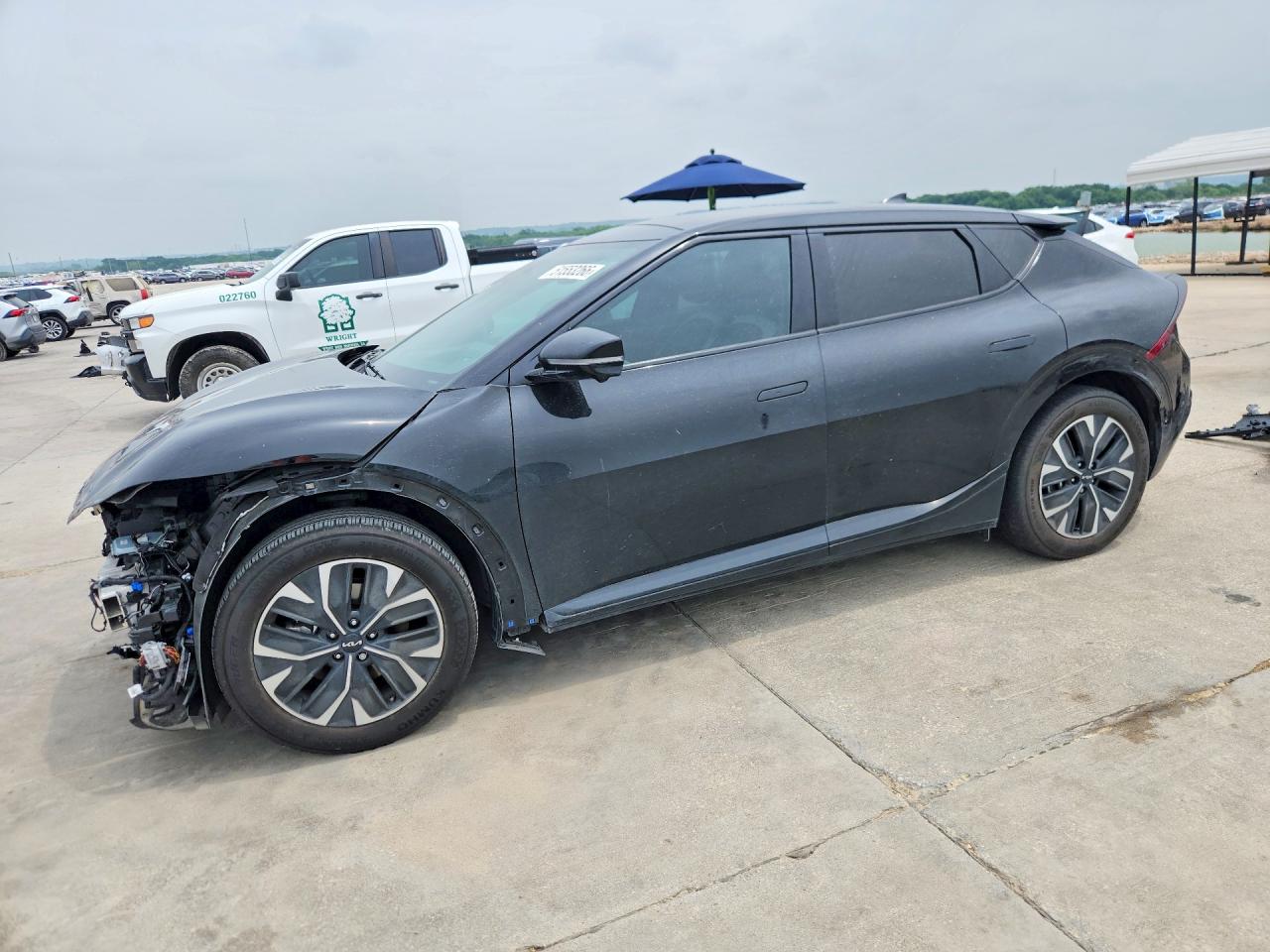 Salvage Kia EV6 Image
