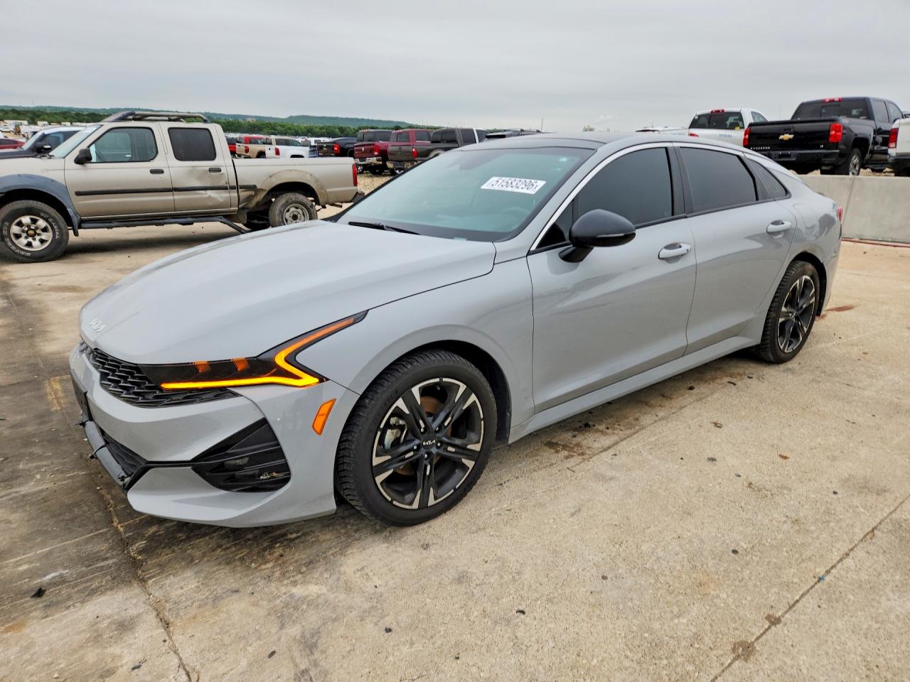 Salvage Kia K5 Image