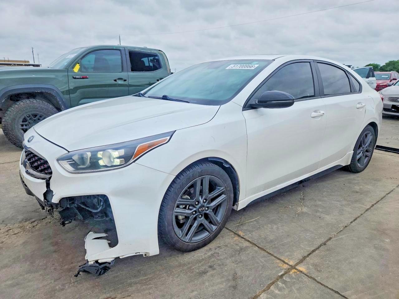 Salvage Kia Forte Image