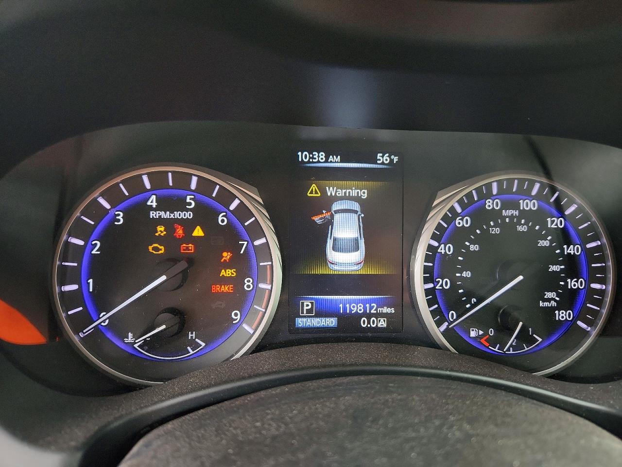 INFINITI Q50 Premium