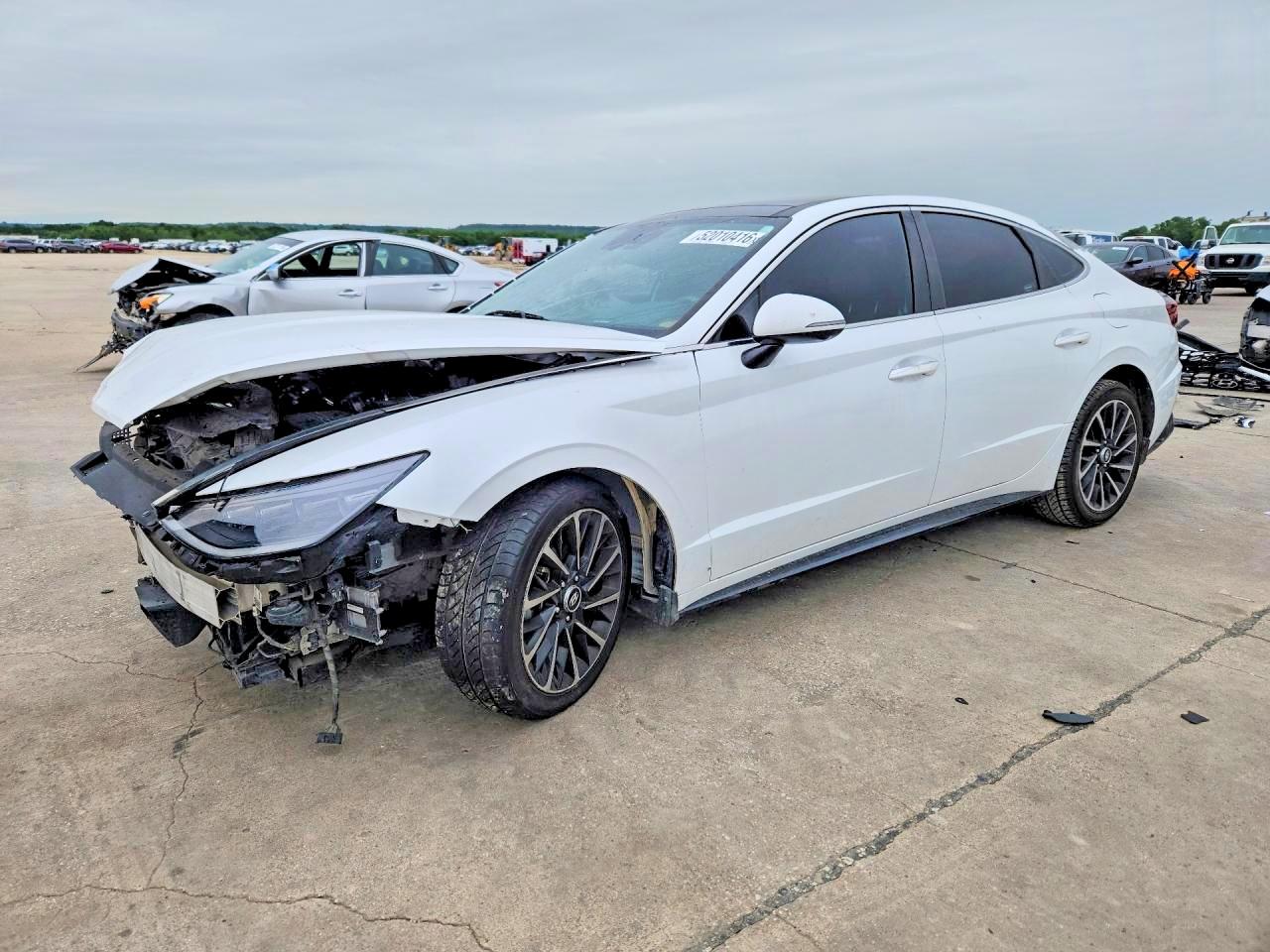 Salvage Hyundai SONATA Image