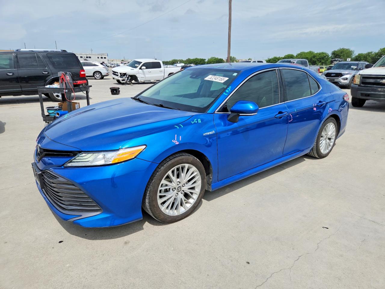 Salvage Toyota Camry Image