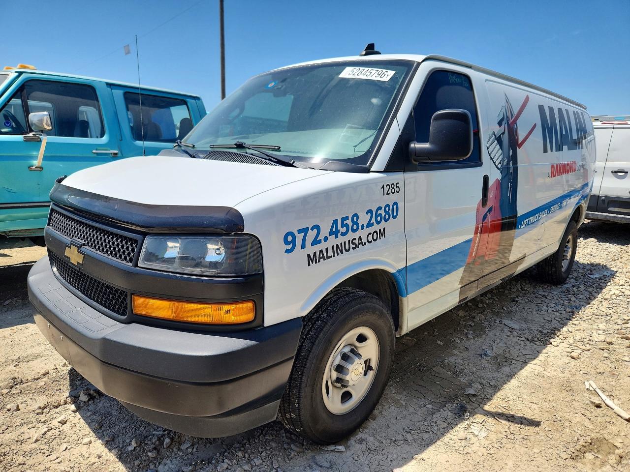 Salvage Chevrolet Express Image