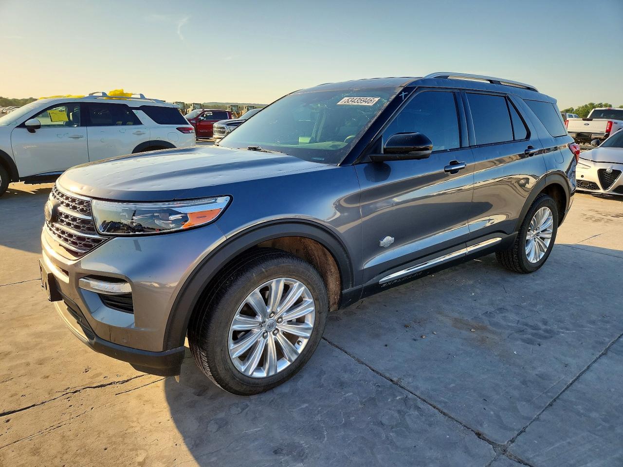 Salvage Ford Explorer Image