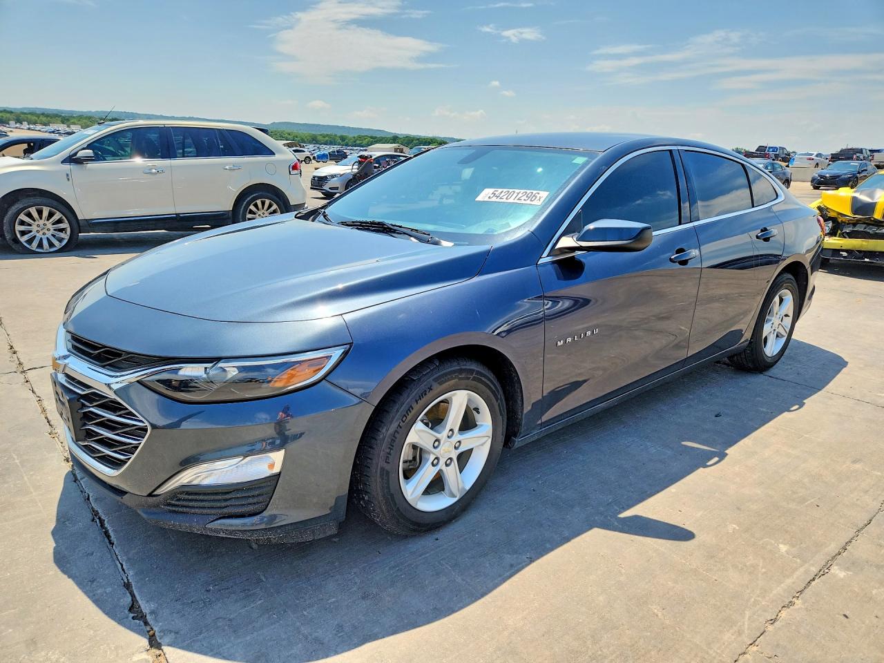 Salvage Chevrolet Malibu Image