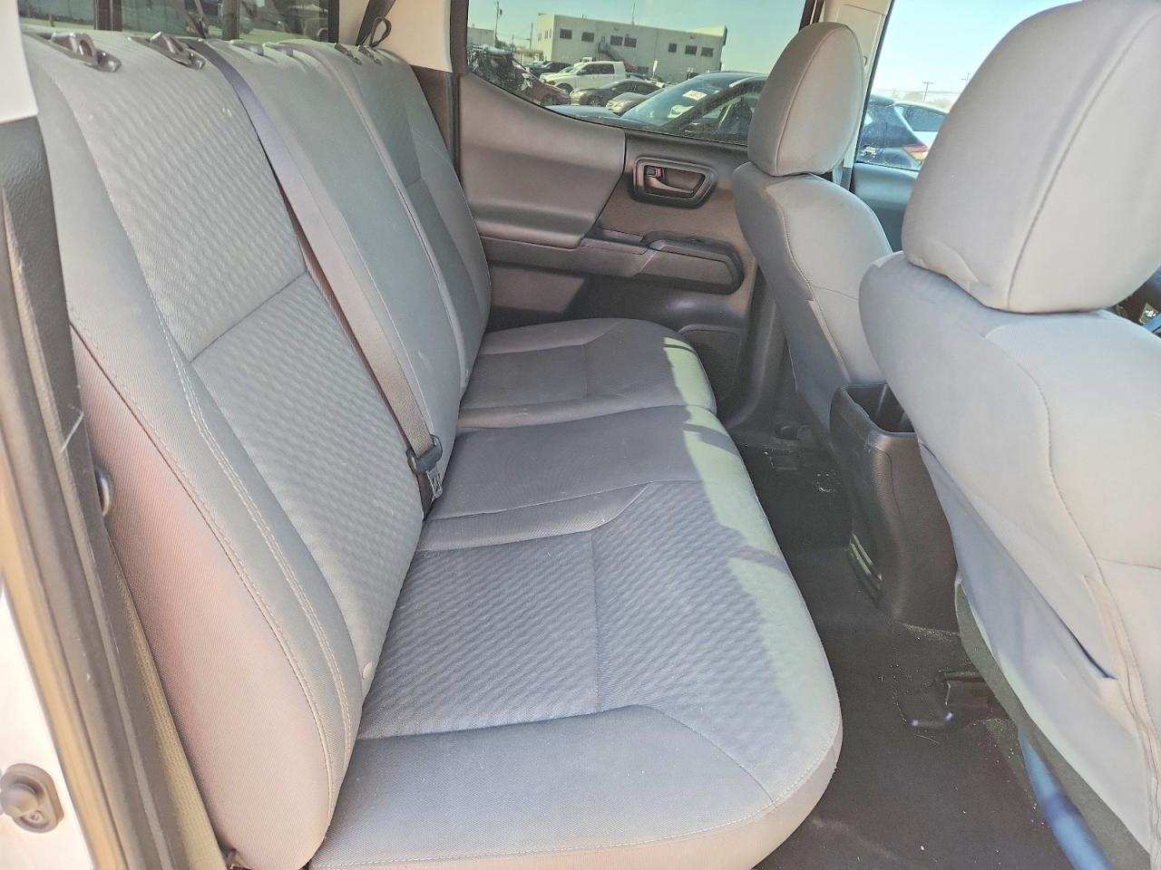 Toyota Tacoma Sr V6