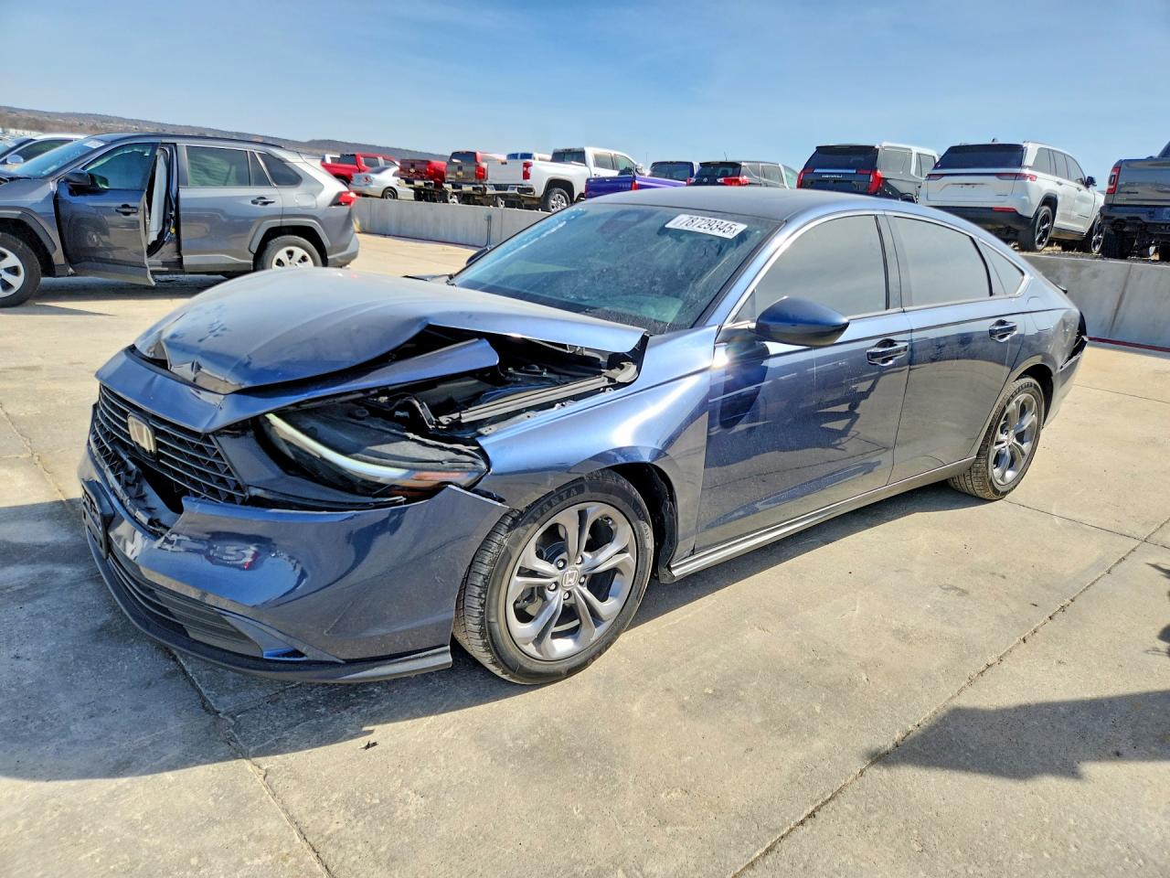 Salvage Honda Accord Image