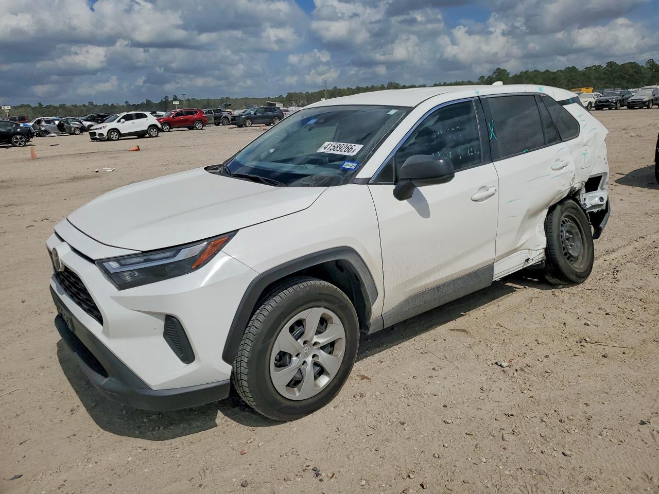 Salvage Toyota RAV4 Image