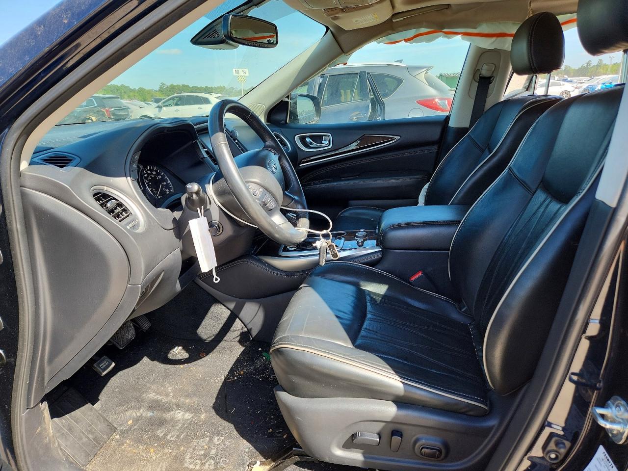 INFINITI Qx Luxe