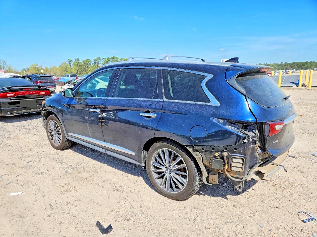 INFINITI Qx Luxe