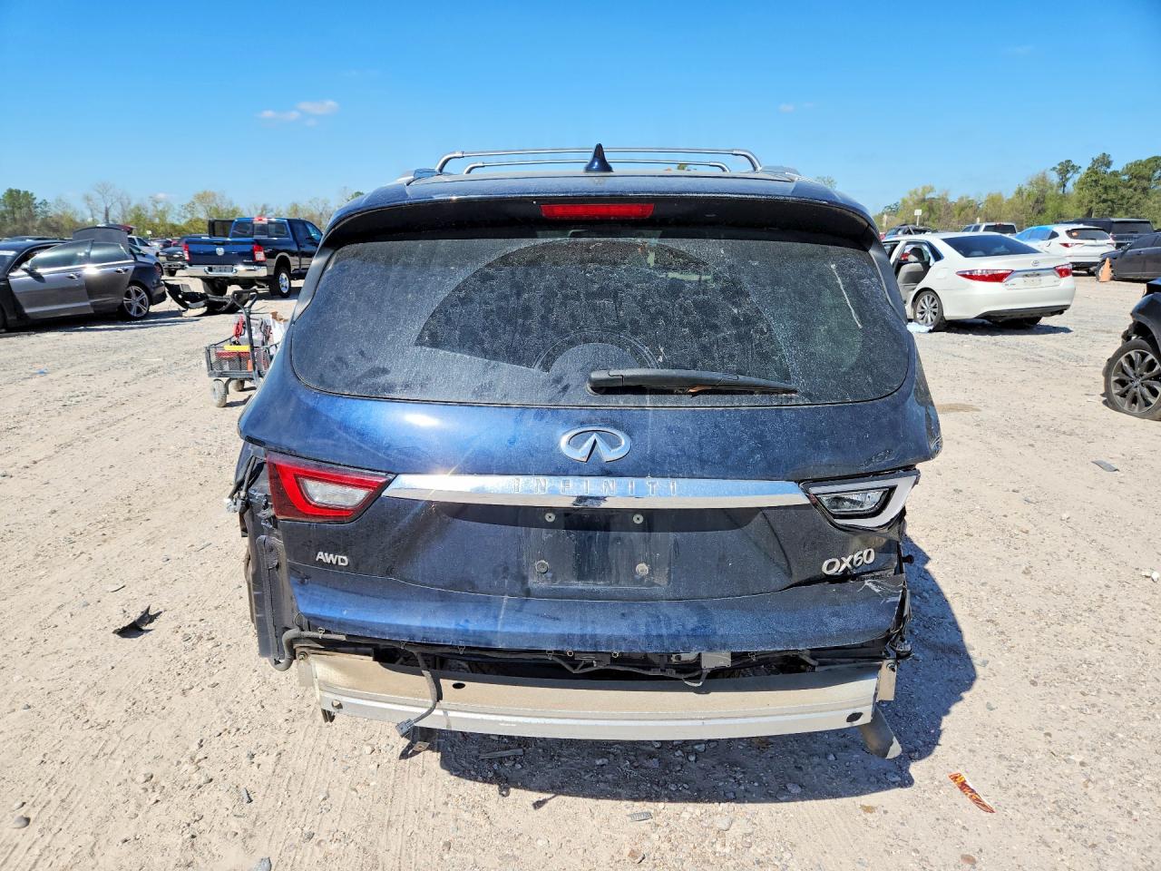 INFINITI Qx Luxe