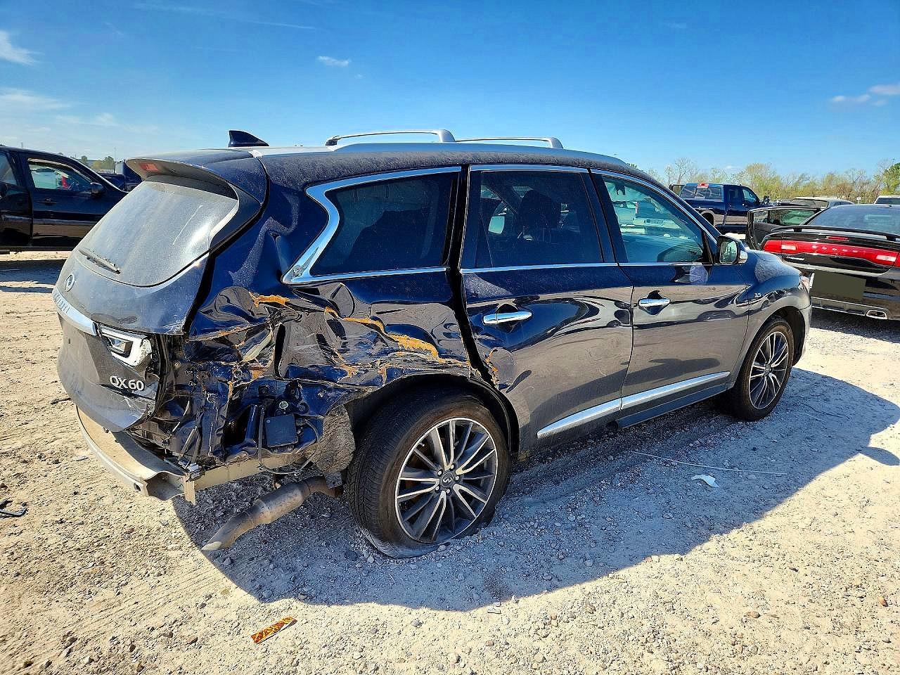 INFINITI Qx Luxe