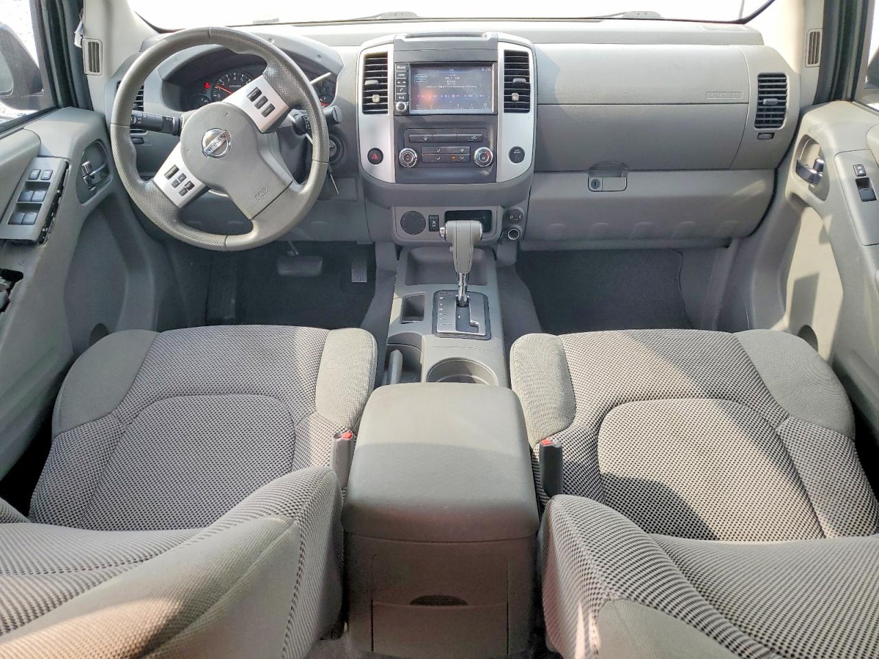 Nissan Frontier Sv