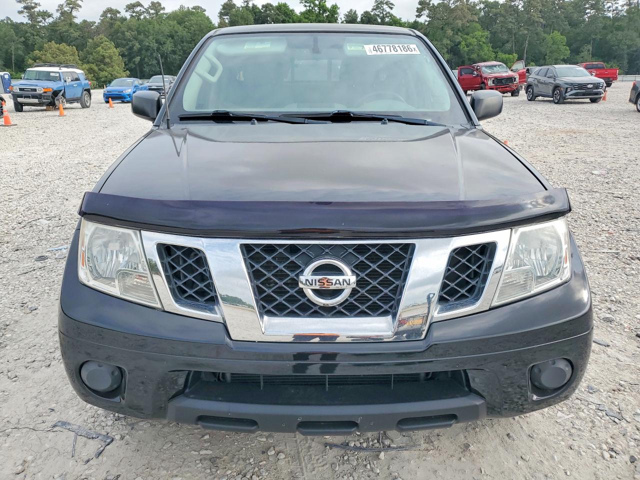 Nissan Frontier Sv