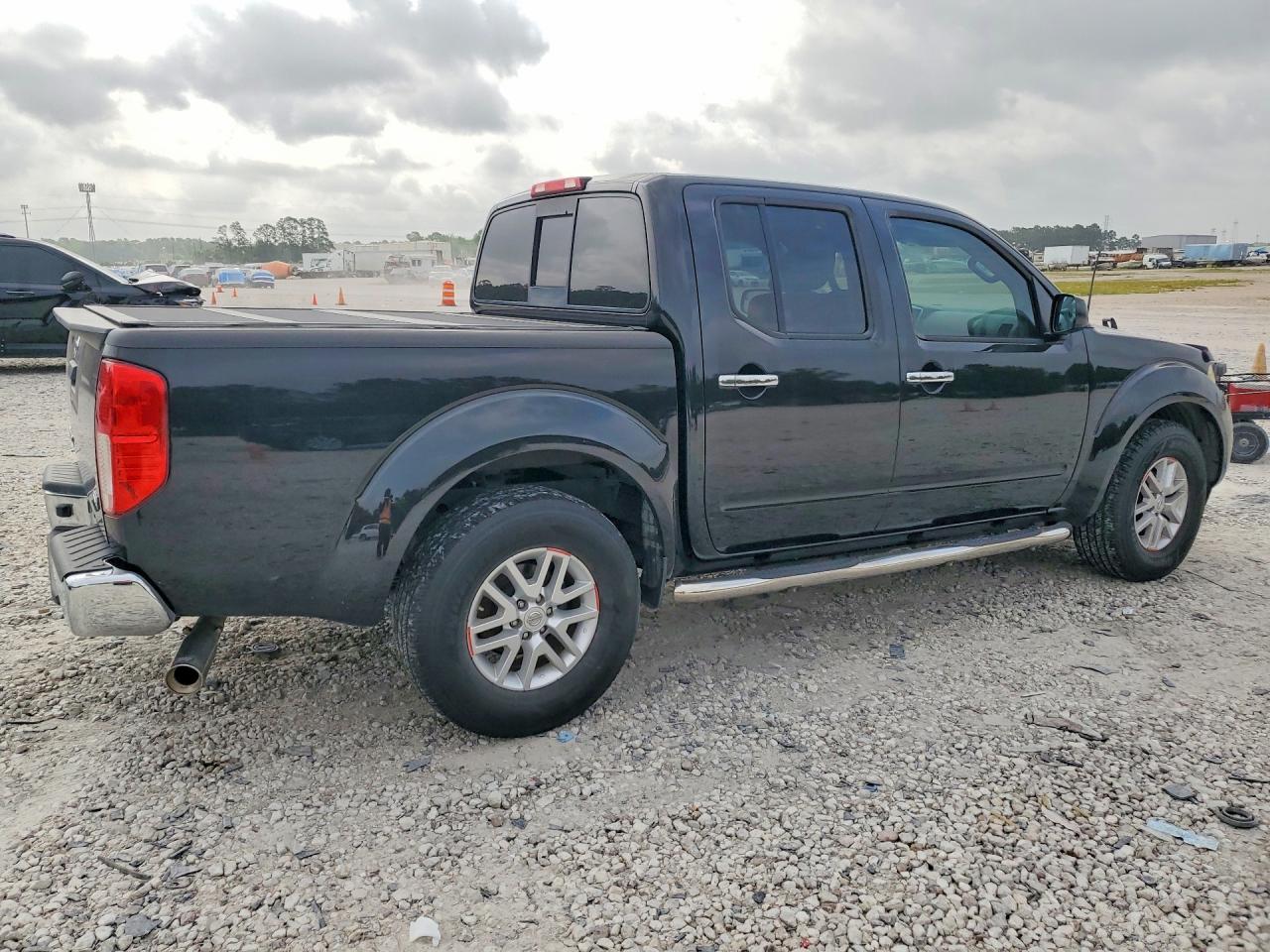Nissan Frontier Sv