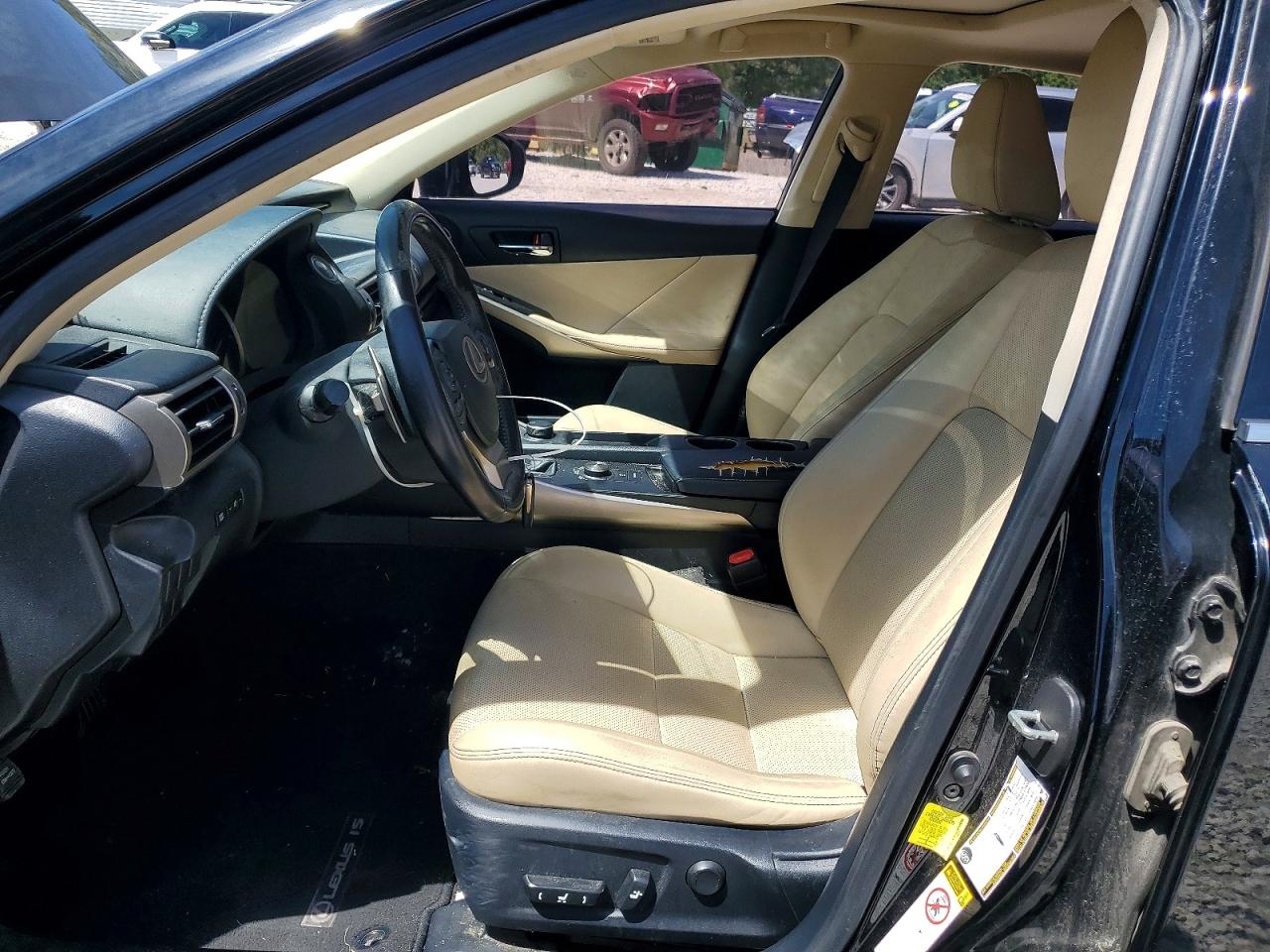 Lexus Is Base