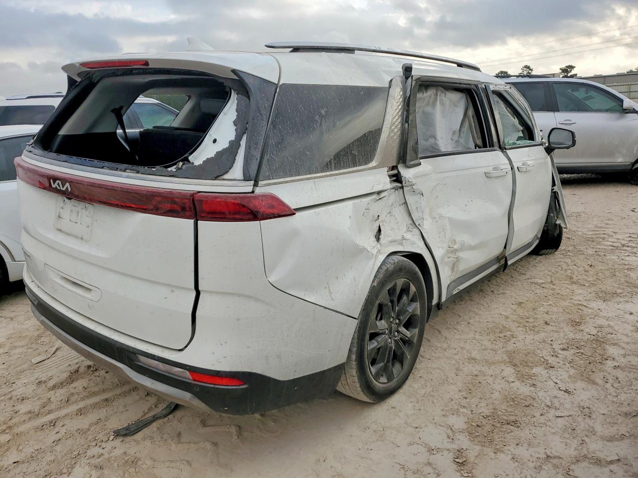 Kia Carnival Sx
