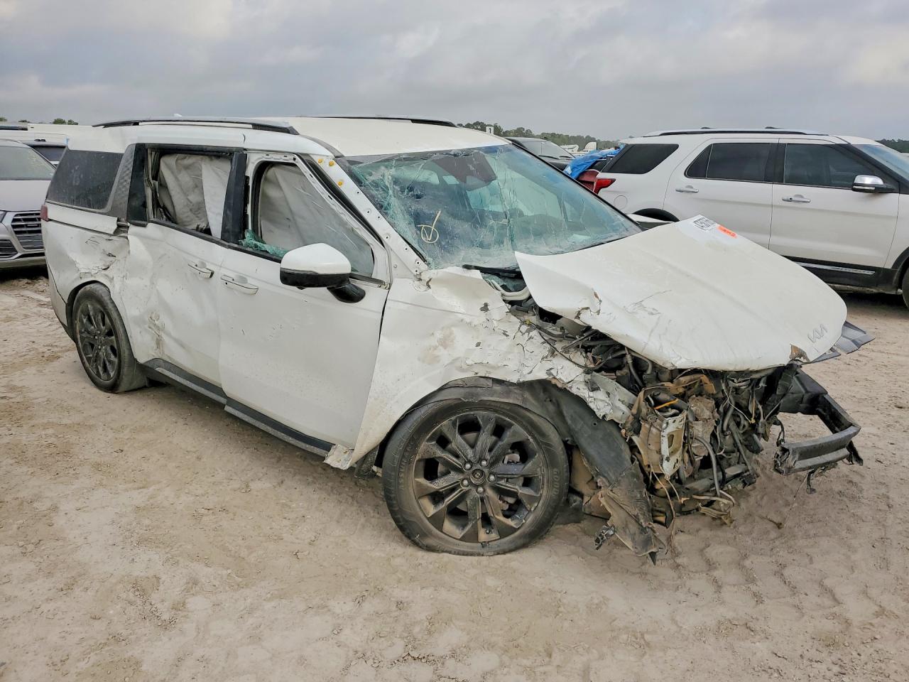 Kia Carnival Sx