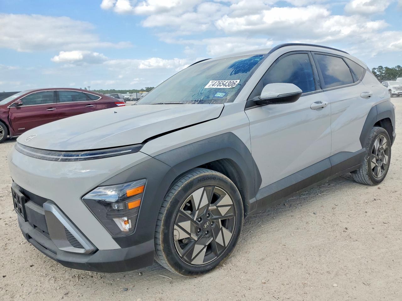 Salvage Hyundai KONA Image