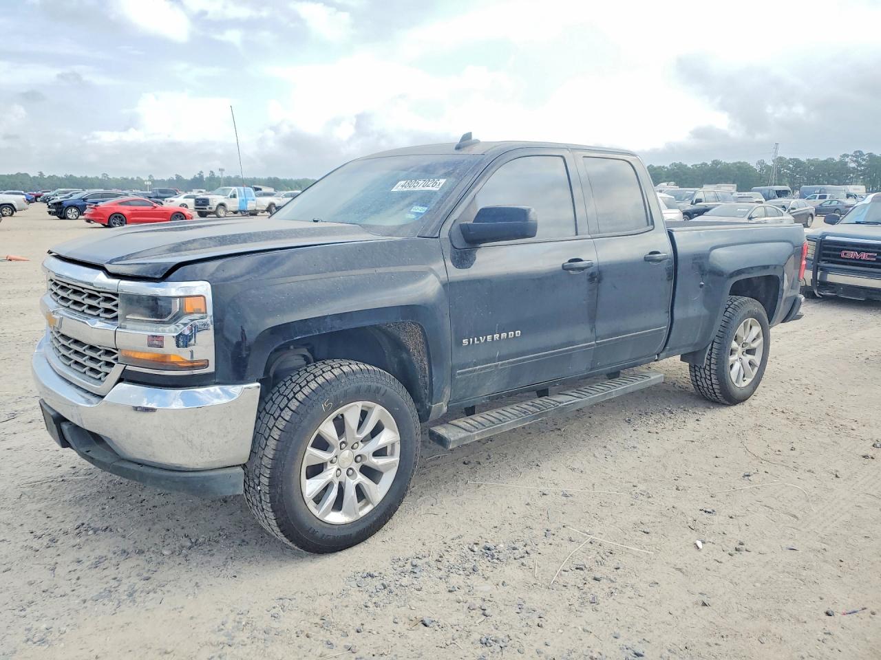 Salvage Chevrolet Silverado Image