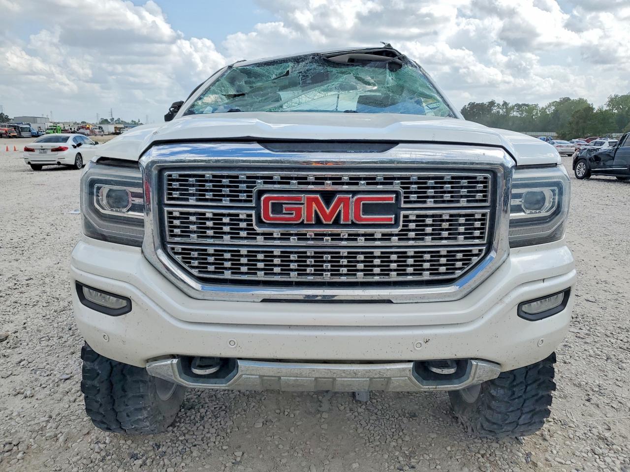 GMC Sierra K1500 Denali