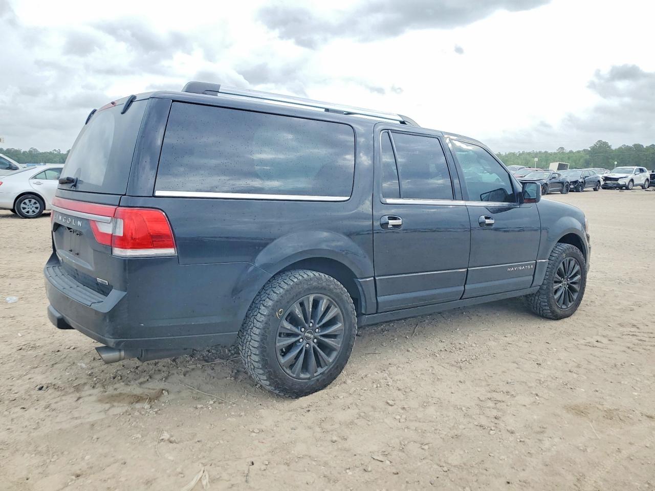 Lincoln Navigator L