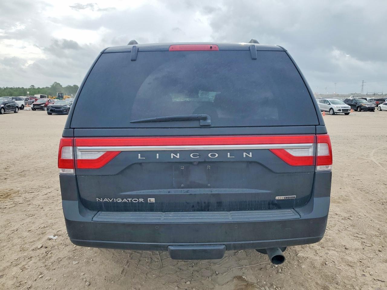 Lincoln Navigator L