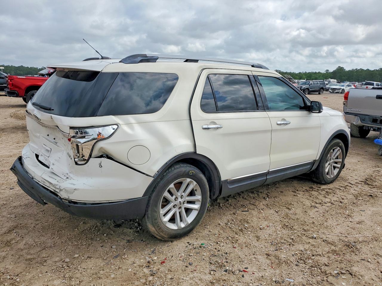 Ford Explorer Xlt