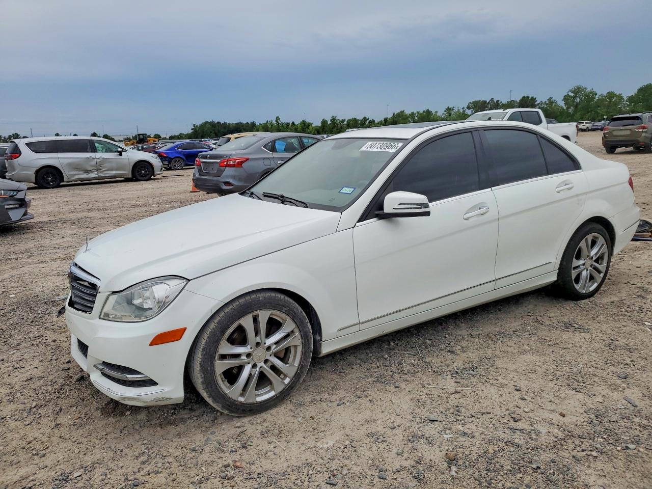 Salvage Mercedes-Benz C-Class Image