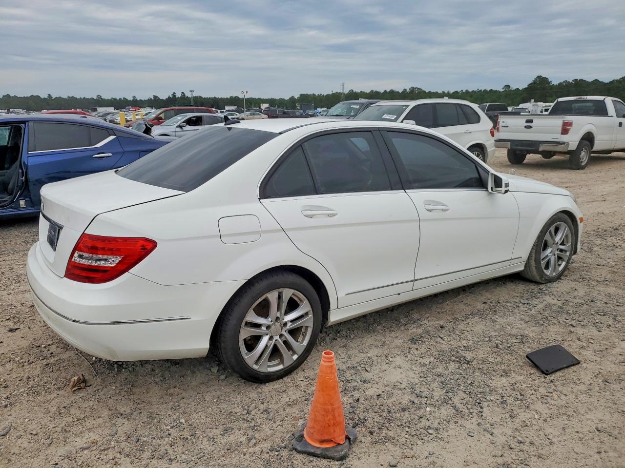 Mercedes-Benz C-Class 250