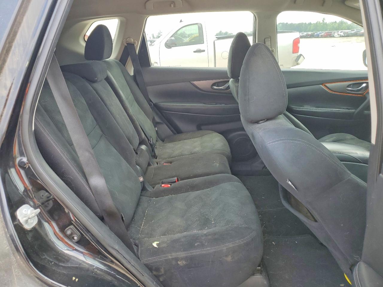 Nissan Rogue S