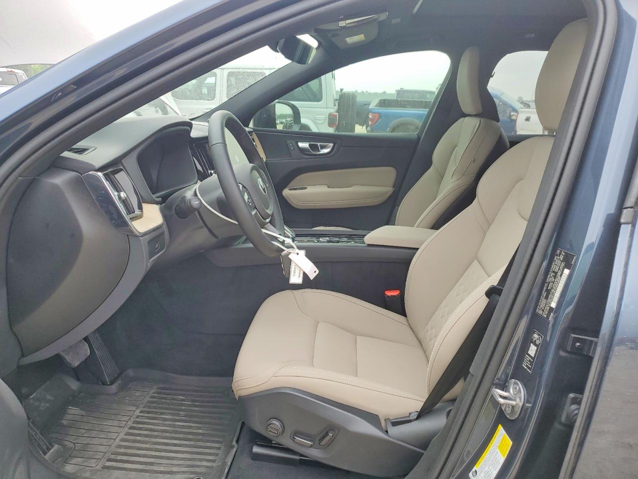 Volvo XC60 Plus