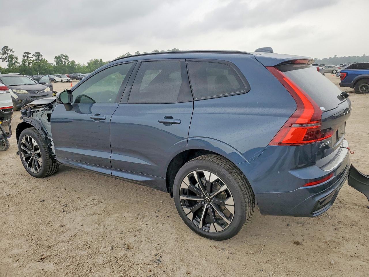 Volvo XC60 Plus